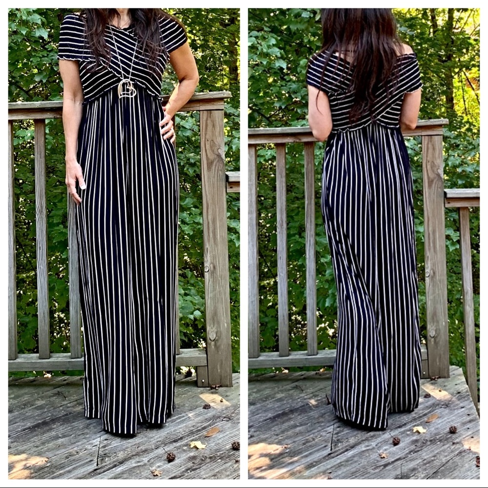 ✨LAST ONE✨Gorgeous striped wide leg jumpsuit - Picture 6 of 8